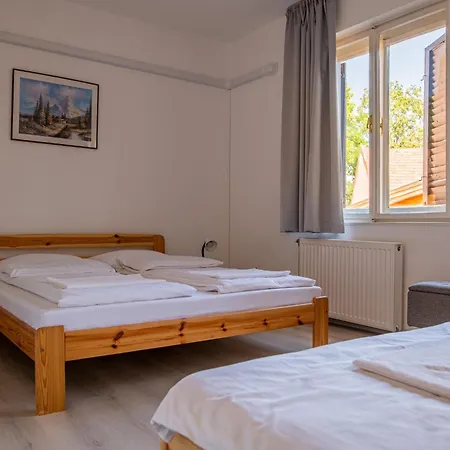 Apartman Barát - Teljes Ház Kiadó Kerttel, 4 Szeged
