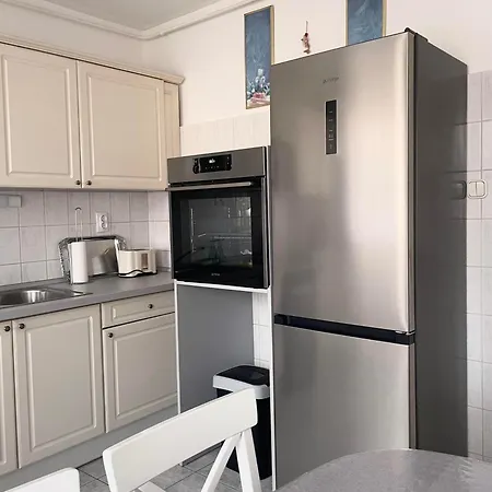 Barat Vendeghaz - Cosy - Teljes Haz Privat Udvarral - 4 Szoba, 2 Fuerdo Apartmán